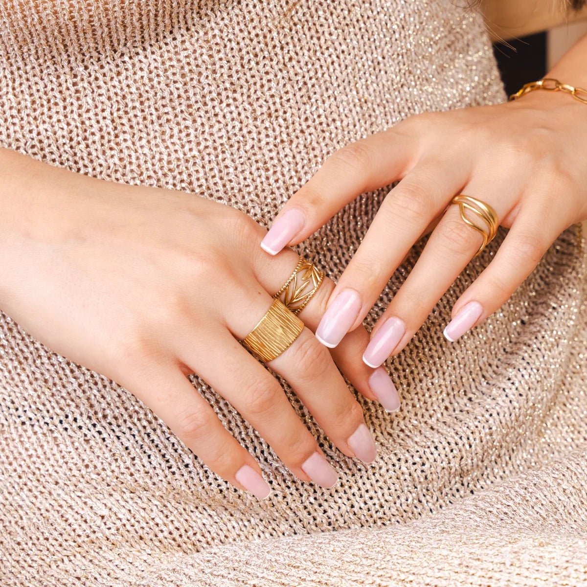 Anel Botânico Ajustável Banhado em Ouro 18K