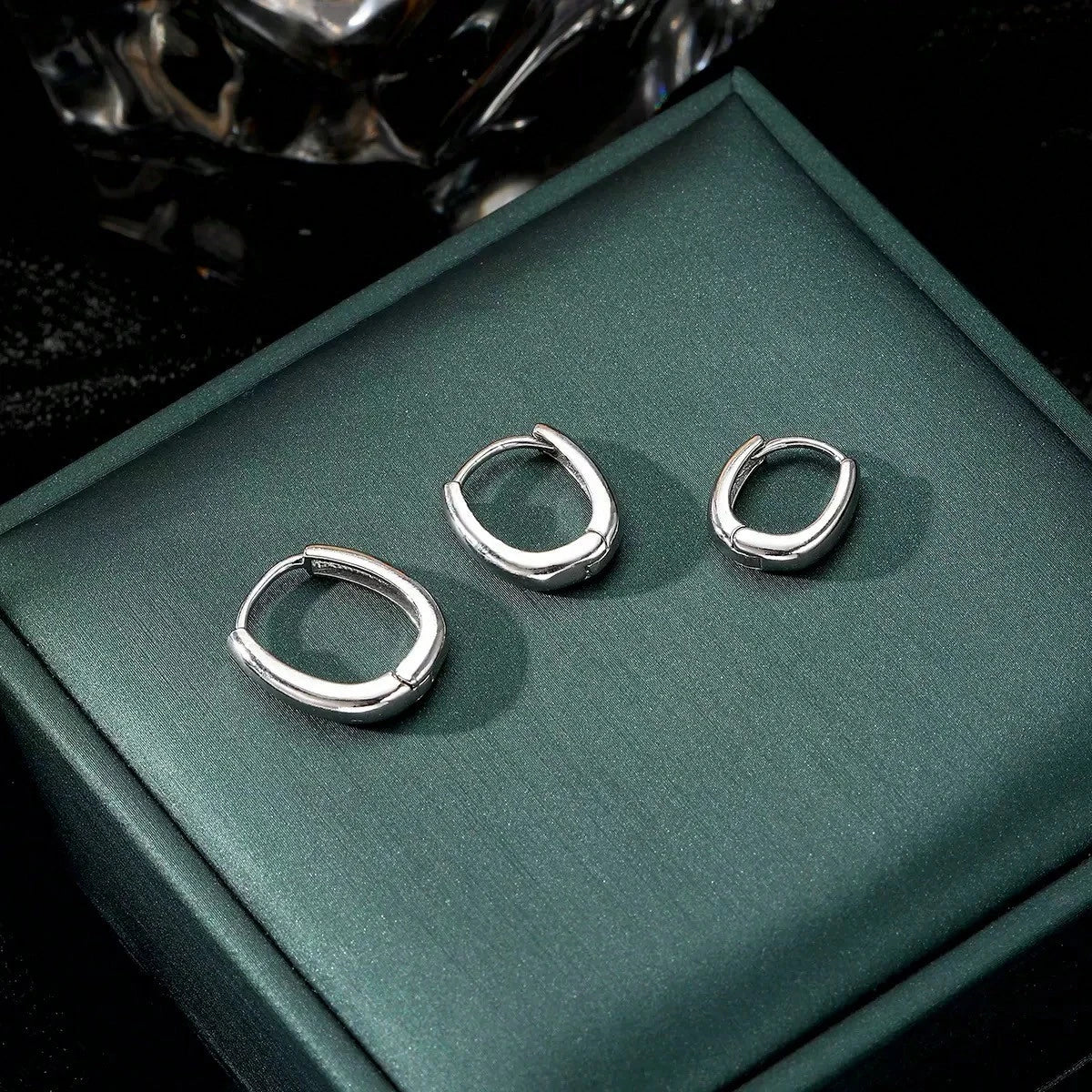 Kit 3 pares Brincos Clássicos Simples em forma de U 