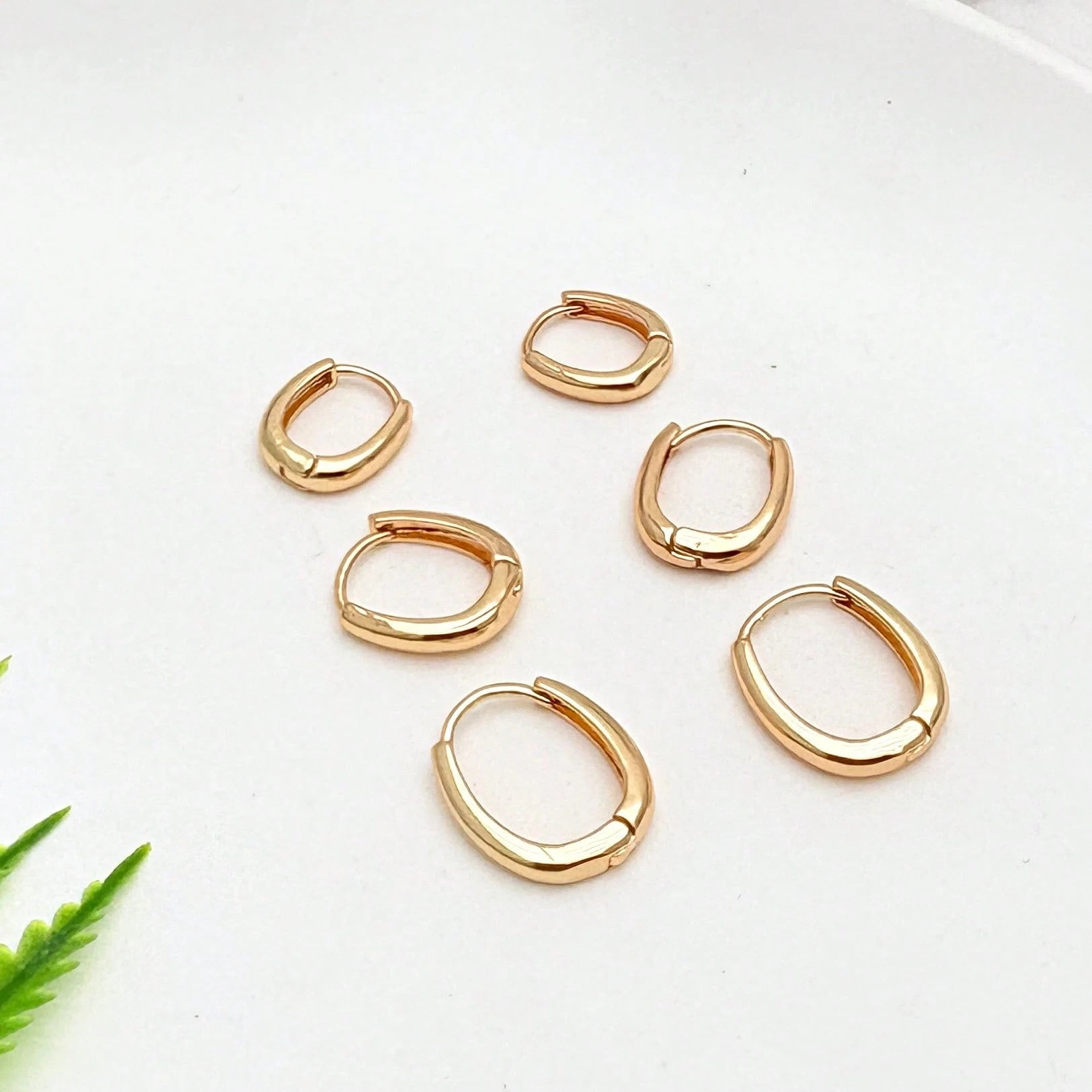 Kit 3 pares Brincos Clássicos Simples em forma de U 