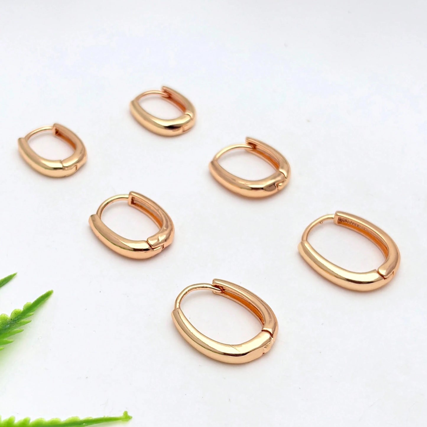 Kit 3 pares Brincos Clássicos Simples em forma de U 