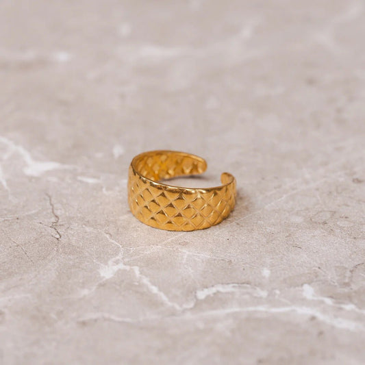 Anel Trama Luxuosa Ajustável Banhado em Ouro 18K